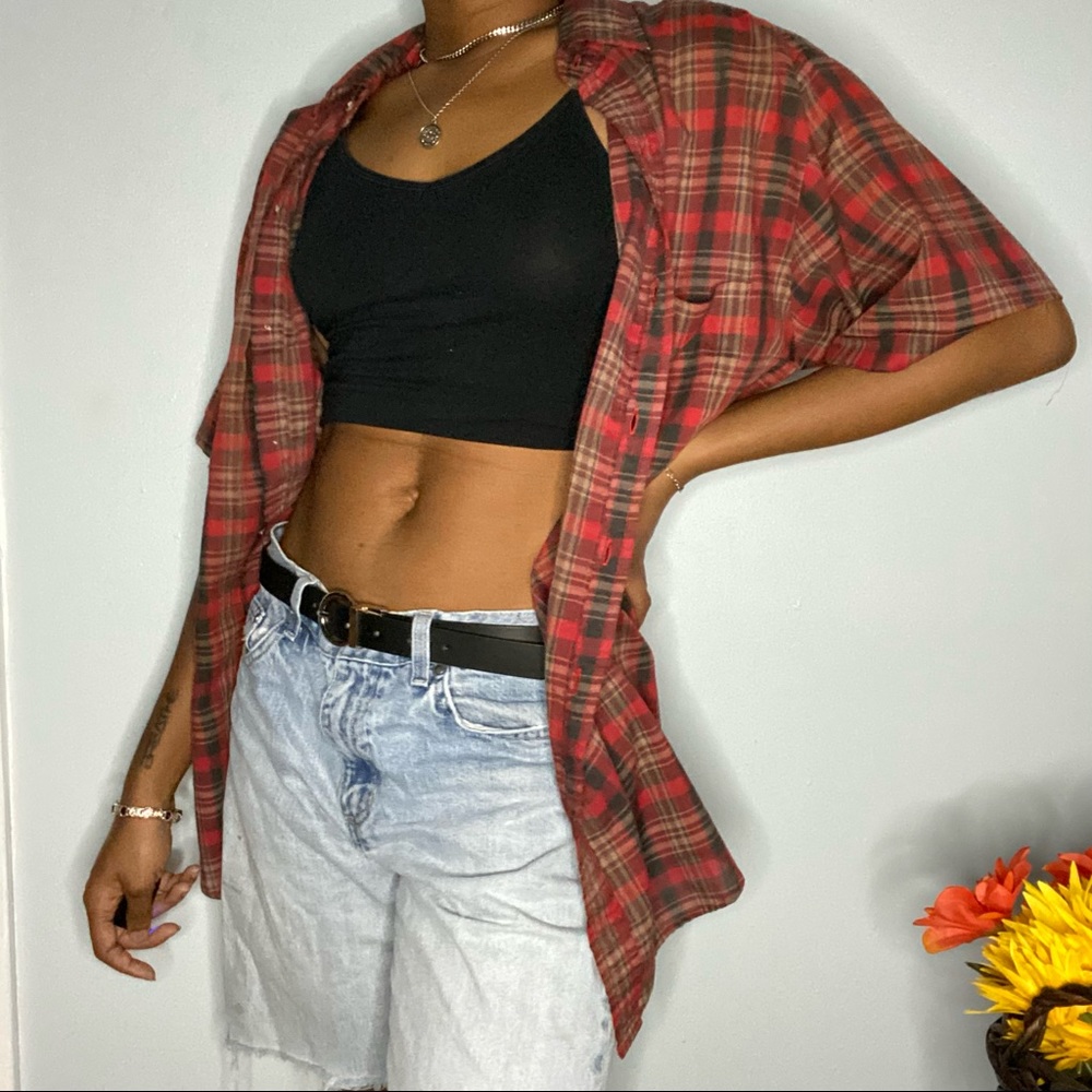 Red grunge short sleeve button up